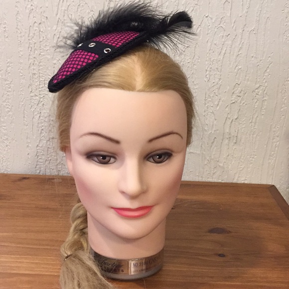 Pink and black fishnet Fascinator - Picture 6 of 8